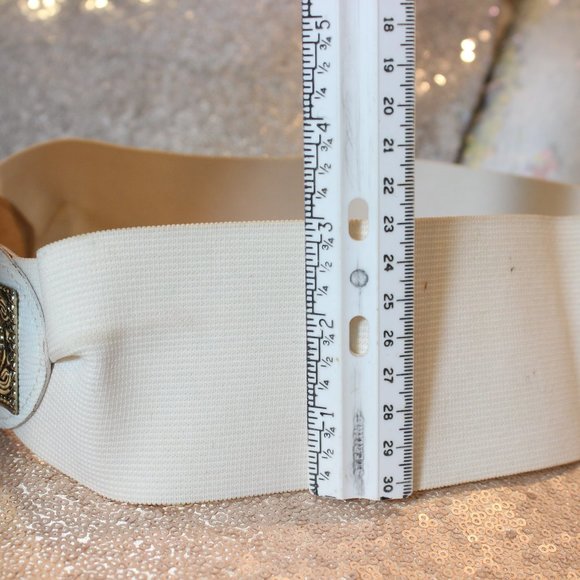 ??1980\'s Hammered Coin Metal Bushed Black White Vintage Elastic Belt 24\